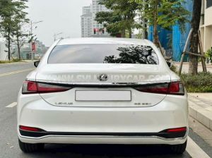 Xe Lexus ES 250 2022