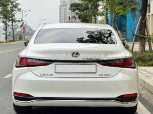 Xe Lexus ES 250 2022