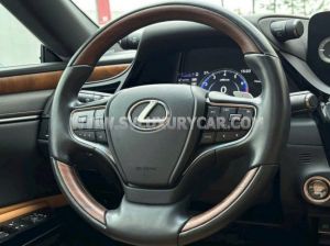Xe Lexus ES 250 2022