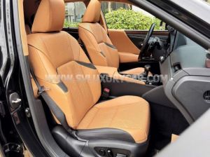 Xe Lexus ES 250 2023